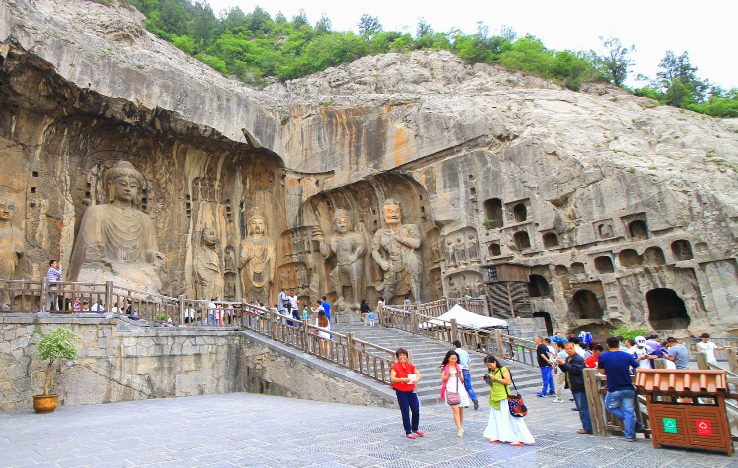 Logmeno grotos, Kinija