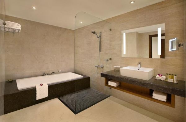 DUBAJUS. Pajuskite rytietiško svetingumo atmosferą DOUBLE TREE BY HILTON RESORT & SPA MARJAN ISLAND 5* viešbutyje. Skrydis, 7 n su pusryčiais tik nuo 1085 EUR