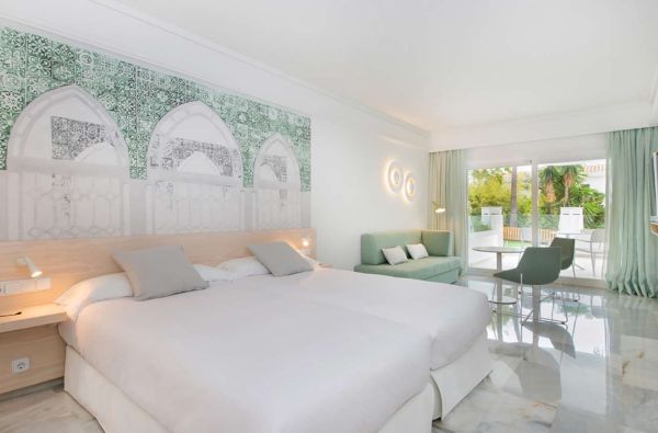 MARBELJA. Ramios, atpalaiduojančios atostogos – Pietų Ispanijoje. Skrydis, 7n. viešbutyje IBEROSTAR MARBELLA CORAL BEACH 4*+, su pusryčiais - nuo 979 €!