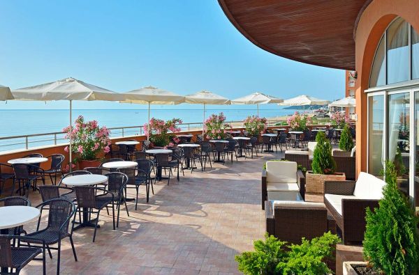 Smagių akimirkų kupinos atostogos Bulgarijoje 4* viešbutyje SOL LUNA BAY RESORT su skrydžiu ir maitinimu „viskas įskaičiuota“