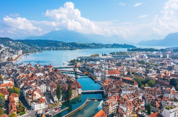 Šveicarija. Ciurichas.