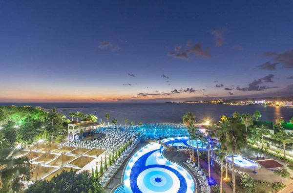 ALANIJA. Saulėtos atostogos. Skrydis, 7n. puikiame viešbutyje LONICERA WORLD 4* su viskas įskaičiuota PLIUS maitinimu!