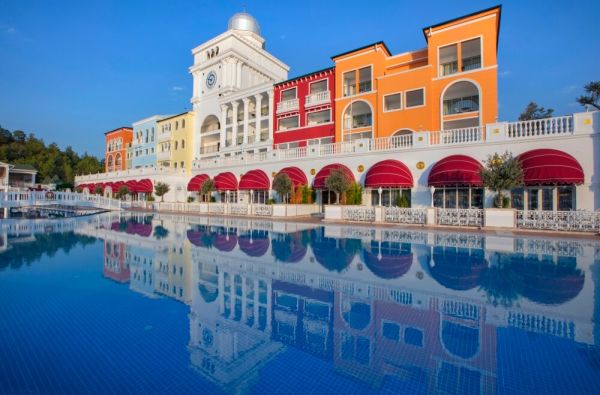 KEMERAS.Pasitikite vasarą po palme! Lepinkitės saulės spinduliais! Tikras atsipalaidavimas saulėtoje Turkijoje NIRVANA DOLCE VITA 5* viešbutyje. Leiskitės į nepakartojamų atostogų sūkurį!Skrydis,7 n. 5* viešbutyje su „ultra viskas įskaičiuota" maitinimu