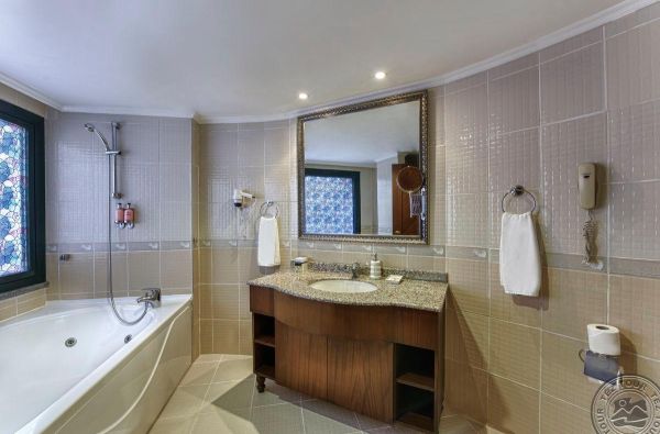 ANTALIJA. Pramogaukite su visa šeima Turkijoje! Savaitė poilsio kokybiškame DELPHIN PALACE 5* viešbutyje – tobulas pasirinkimas svajonių atostogoms! Skrydis, 7 nakvynės 5* viešbutyje su „ultra viskas įskaičiuota“ maitinimu