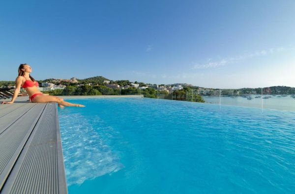SANTA PONSA. Romantiškas pabėgimas į MALJORKĄ. Skrydis, 7n. viešbutyje H10 CASA DEL MAR 4*, su pusryčiais  - nuo 609€