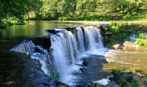 Estija. Keilos krioklys.