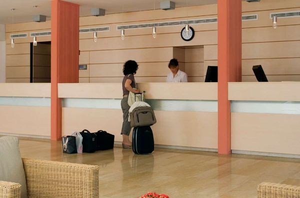 Kokybiškos atostogos KROATIJOJE. Skrydis, 7n. puikiame viešbutyje TIRENA SUNNY HOTEL BY VALAMAR 3* su „pusryčiais“ – 729 €!