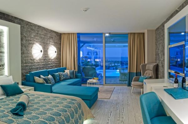 BELEKAS. Pabodo žiūrėti į kompiuterį? Metas padėti darbus į stalčių. Pagalvokite apie saulę, krištolo skaidrumo jūrą ir pakvieskite save tuo pasilepinti. Skrydis, 7 n. 5* SUENO HOTELS DELUXE BELEK viešbutyje su „ultra viskas įskaičiuota“ maitinimu!Tobula!