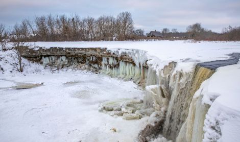 Estija. Jagalos krioklys.