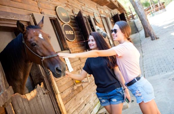 KEMERAS.Pasitikite vasarą po palme! Lepinkitės saulės spinduliais! Tikras atsipalaidavimas saulėtoje Turkijoje NIRVANA DOLCE VITA 5* viešbutyje. Leiskitės į nepakartojamų atostogų sūkurį!Skrydis,7 n. 5* viešbutyje su „ultra viskas įskaičiuota" maitinimu