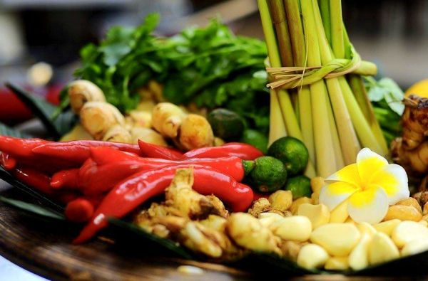 Modernusis Singapūras ir dvasingasis Balis su poilsiu kurorte prie Indijos vandenyno 14d.