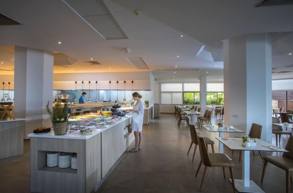 Įsimintinos atostogos Kipre 4* viešbutyje Leonardo Plaza Cypria Maris Beach&SPA