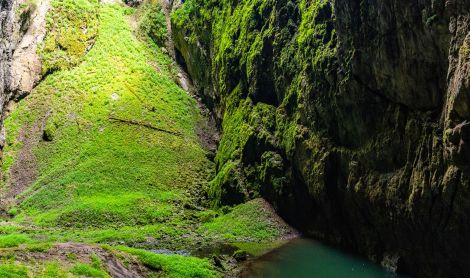 Čekija. Macochos urvai.