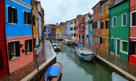 Italija. Murano sala.