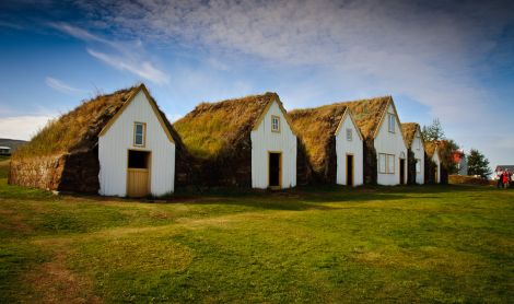 Islandija. Užgesę ugnikalniai, lavos laukai ir elfų sakmės 8d.
