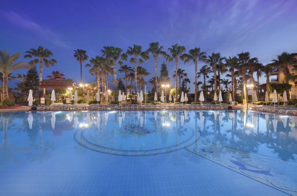 ALANIJA. Saulėtos atostogos. Skrydis, 7n. puikiame viešbutyje SAPHIR 4* su viskas įskaičiuota plius maitinimu!