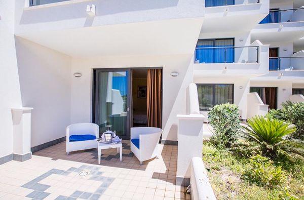 SICILIJA. Romantiškas ir jaukus poilsis. Skrydis, 7n. CEFALU SEA PALACE 5* viešbutyje su pusryčiais arba pusryčiais ir vakariene