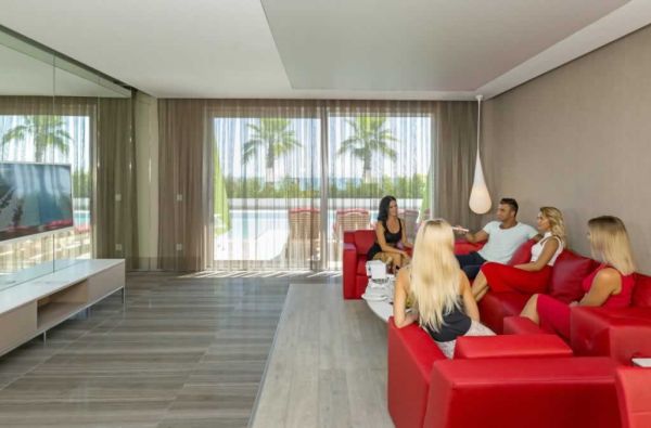 BELEKAS. Romantiškos atostogos dviese! Bent trumpam pamirškite rūpesčius ADAM & EVE 5* viešbutyje tik suaugusiems Turkijoje! Skrydis, 7 nakvynės 5* viešbutyje su „ultra viskas įskaičiuota“ maitinimu