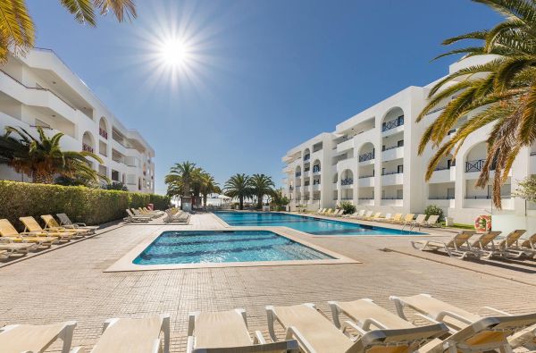 ALBUFEIRA - Armasaun de Pera. Saulėtos atostogos ALGARVĖJE. Skrydis, 7n. viešbutyje BE SMART TERRACE ALGARVE 3*, be maitinimo - nuo 485 €!