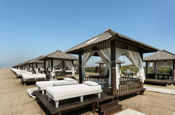 BELEKAS. Aktyvios vasaros atostogos Turkijoje su teniso rakete! TITANIC DELUXE GOLF BELEK 5* viešbutis – tobulas pasirinkimas aktyvaus poilsio mėgėjams! Skrydis, 7 nakvynės VIP klasės 5* viešbutyje su „ultra viskas įskaičiuota“ maitinimu