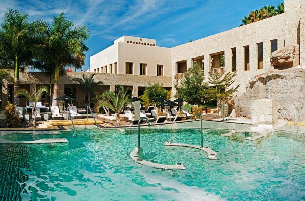 Kosta Adechė. Karališkos atostogos prabangiame viešbutyje TENERIFĖJE Skrydis, 7n. viešbutyje BAHIA DEL DUQUE 5*, su pusryčiais - nuo 1855 €!