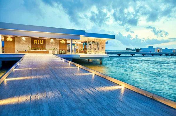 Nuotaikingos atostogos Maldyvuose! Skrydis, pervežimas ir 7 n. viešbutyje RIU PALACE MALDIVAS 5* su "viskas įskaičiuota"