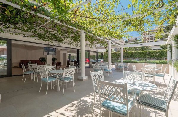 Kokybiškos atostogos JUODKALNIJOJE. Skrydis, 7n. puikiame viešbutyje MONTENEGRO BEACH RESORT 4 * su „pusryčiais“ – 699 €!