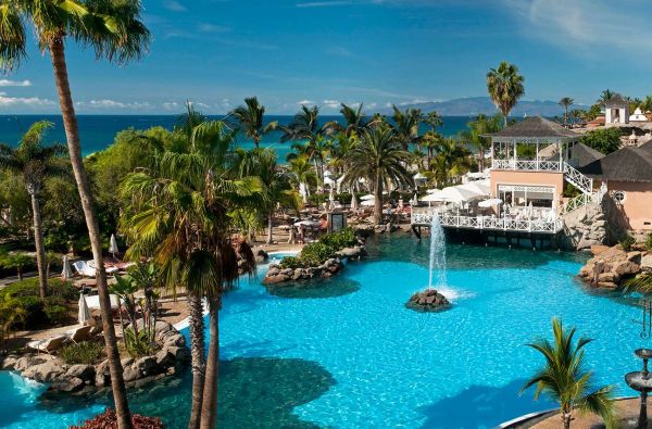 Kosta Adechė. Karališkos atostogos prabangiame viešbutyje TENERIFĖJE Skrydis, 7n. viešbutyje BAHIA DEL DUQUE 5*, su pusryčiais - nuo 1855 €!