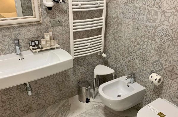 KALABRIJA. Buon Giorno Italija! Atraskite dar netyrinėtą Pietų Italijos perlą, kurį įsimylėsite iš pirmo žvilgsnio. Stebėkite paveikslo vertą spalvingą saulėlydį, mėgaukitės nuostabia gamta. Skrydis, 7n. 4* viešbutyje COLOMBA D'ORO su pusryčiais!