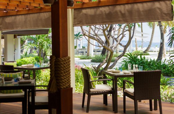 Romantiškos atostogos Maldyvuose! Skrydis, pervežimas ir 7 n. viešbutyje KURUMBA MALDIVES 5* su pusryčiais ir vakarienėmis