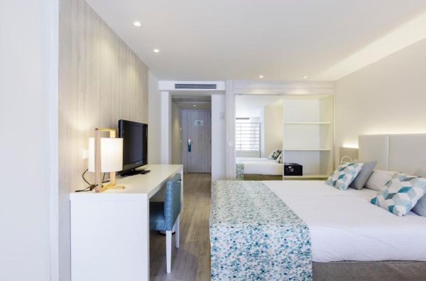 PALMANOVA. Atsipalaiduokite ir pasimėgaukite idealiomis atostogomis MALJORKOJE. Skrydis, 7n. viešbutyje ALUA HAWAII MALLORCA AND SUITES 4*, su pusryčiais ir vakariene  - nuo 649 €