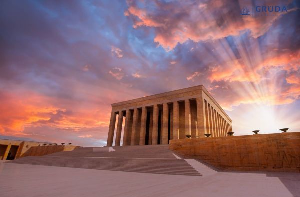 Didingoji Turkija 10d.