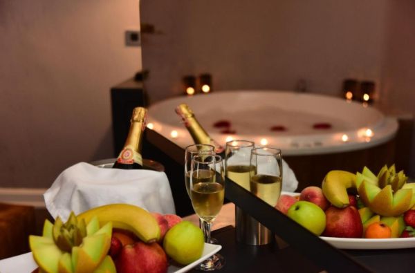 FETIJA. Tikras poilsis ir atsipalaidavimas saulėtoje Turkijoje 5* viešbutyje Jiva Beach Resort. Jūsų šeimos vasariškos atostogos – skrydis, 7 nakvynės su maitinimu „viskas įskaičiuota plius“.