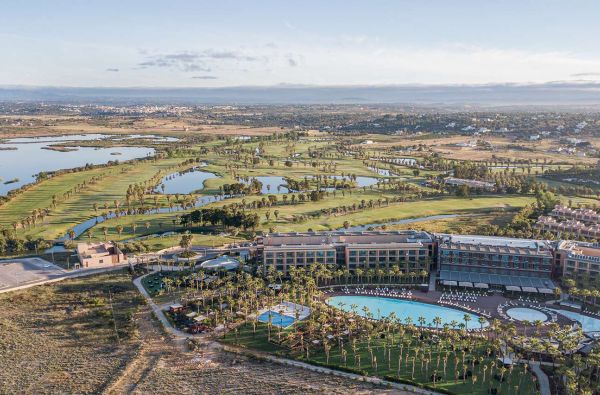 ALBUFEIRA. Išsiilgusiems ramybės, tai puikus pasirinkimas ALGARVĖJE. Skrydis, 7n. viešbutyje VIDAMAR RESORT ALGARVE 5*, su pusryčiais ir vakariene - nuo 839 €!