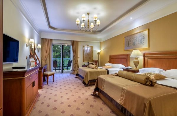 KEMERAS.Pasitikite vasarą po palme! Lepinkitės saulės spinduliais! Tikras atsipalaidavimas saulėtoje Turkijoje NIRVANA DOLCE VITA 5* viešbutyje. Leiskitės į nepakartojamų atostogų sūkurį!Skrydis,7 n. 5* viešbutyje su „ultra viskas įskaičiuota" maitinimu