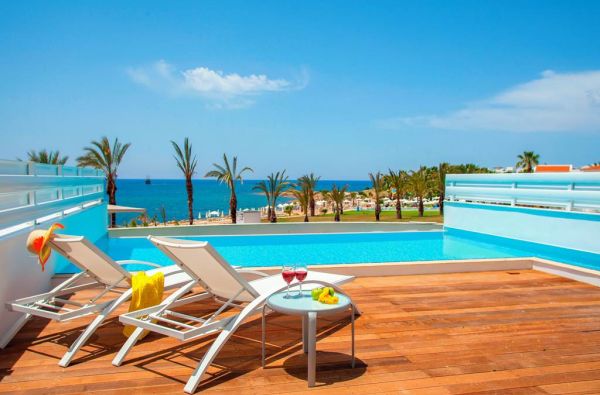 Kvapą gniaužiančios atostogos Kipre 5*  viešbutyje King Evelthon Beach & Resort