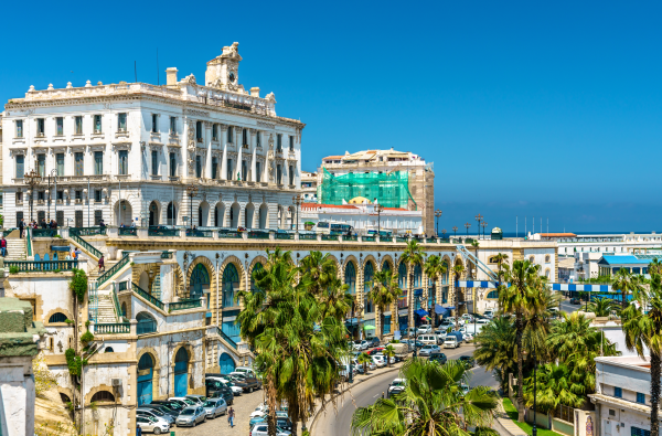 ALŽYRAS – dar nenugludinta Šiaurės Afrikos mozaika su SACHAROS PRIESKONIU 12d.