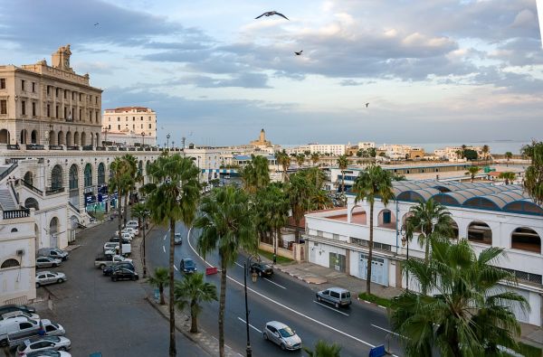 ALŽYRAS – dar nenugludinta Šiaurės Afrikos mozaika su SACHAROS PRIESKONIU 12d.