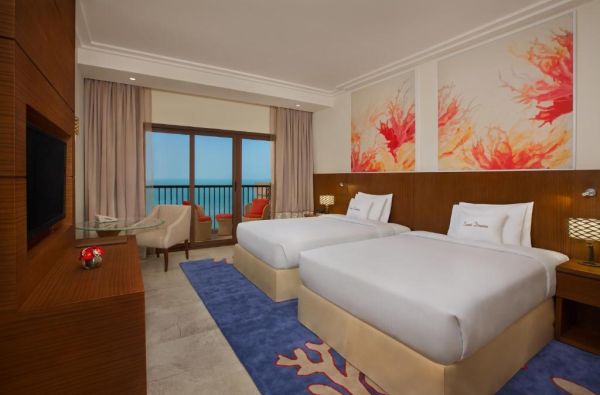 DUBAJUS. Pajuskite rytietiško svetingumo atmosferą DOUBLE TREE BY HILTON RESORT & SPA MARJAN ISLAND 5* viešbutyje. Skrydis, 7 n su pusryčiais tik nuo 1085 EUR