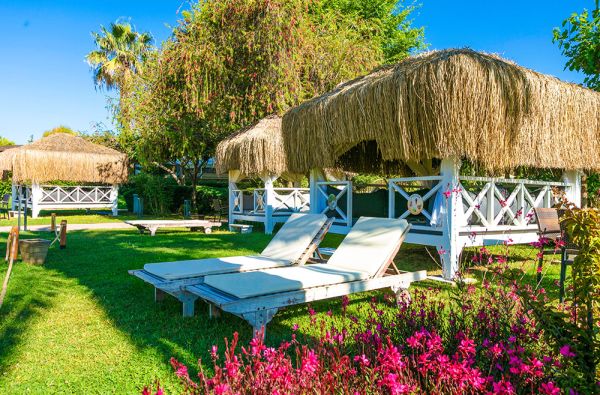 FETIJA. Išsvajotosios atostogos Turkijoje CLUB TUANA 5* viešbutyje - tikra dovana sau! Skrydis, 7 nakvynės, maitinimas "ultra viskas įskaičiuota" - viskas už puikią kainą!