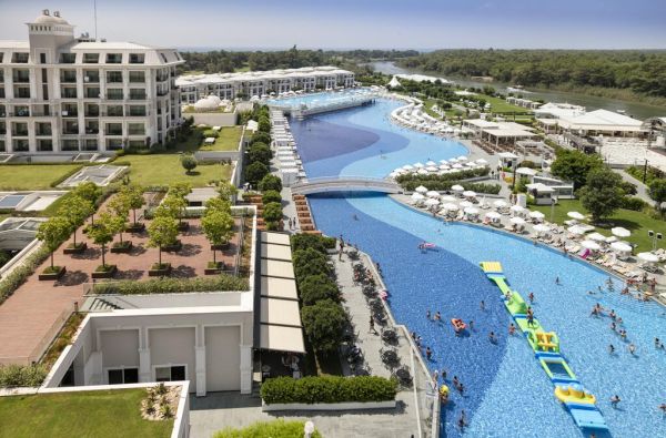 BELEKAS. Aktyvios vasaros atostogos Turkijoje su teniso rakete! TITANIC DELUXE GOLF BELEK 5* viešbutis – tobulas pasirinkimas aktyvaus poilsio mėgėjams! Skrydis, 7 nakvynės VIP klasės 5* viešbutyje su „ultra viskas įskaičiuota“ maitinimu