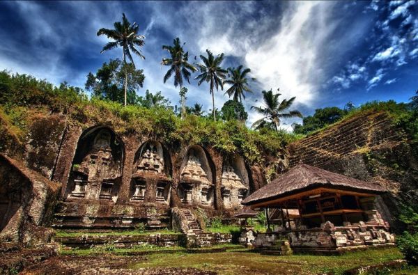 Modernusis Singapūras ir dvasingasis Balis su poilsiu kurorte prie Indijos vandenyno 14d.