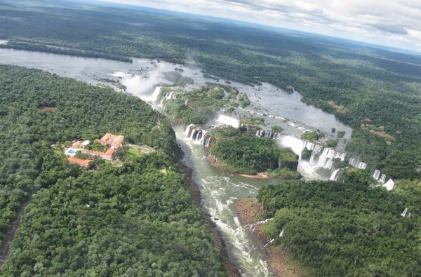 Argentina – ugningojo tango ir ledynų žemė, aplankant gražiausius pasaulyje Igvasu krioklius ir Ugnies žemę 15d.