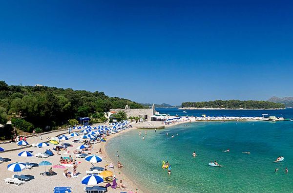 Kokybiškos atostogos KROATIJOJE. Skrydis, 7n. puikiame viešbutyje TIRENA SUNNY HOTEL BY VALAMAR 3* su „pusryčiais“ – 729 €!