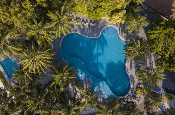 Romantiškos atostogos Maldyvuose! Skrydis, pervežimas ir 7 n. viešbutyje KURUMBA MALDIVES 5* su pusryčiais ir vakarienėmis