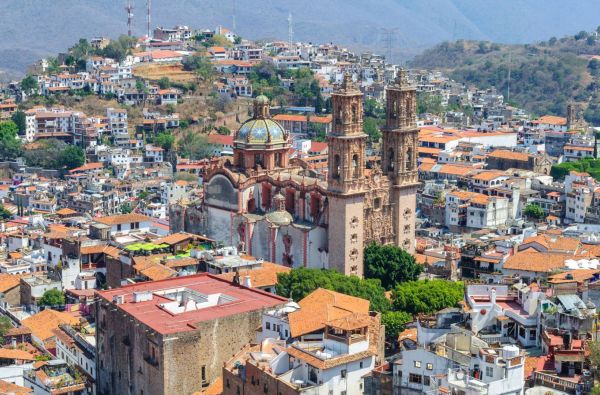 Liepsningoji Meksika su Mirusiųjų dienos fantasmagorija ir poilsiu Kankūne 15d.