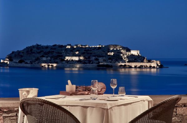 KRETA. Abejingų nepaliksiantis atokvėpis. Skrydis, 3n. BLUE PALACE A LUXURY COLLECTION RESORT & SPA 5* viešbutyje su pusryčiais