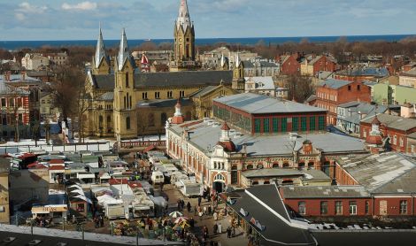 Latvija. Liepoja. Miesto panorama.