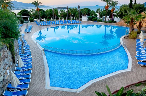 BODRUMAS. Išskirtinės atostogos prie Egėjo jūros. Skrydis, 7n. puikiame viešbutyje YASMIN BODRUM RESORT 5* su ULTRA viskas įskaičiuota maitinimu!