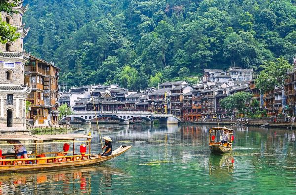 Kelionė į Kiniją su Avataro kalnais